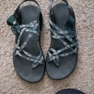 Z/2 Chacos